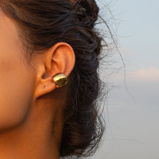 Simple Smooth Piercing-free Ear Cuff