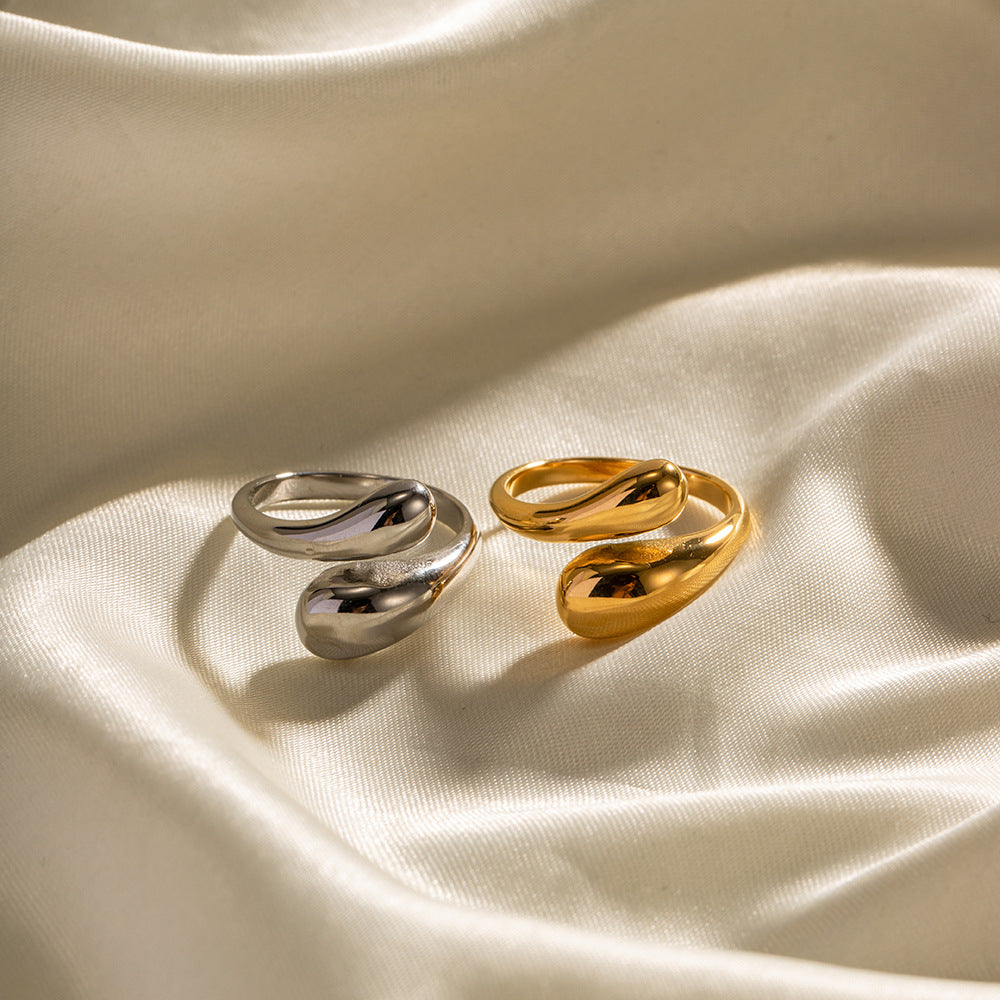 Two Tone Wave Ring Gold Thumb Ring