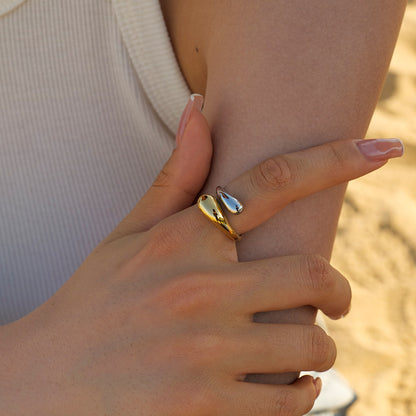 Two Tone Wave Ring Gold Thumb Ring