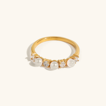 18k Gold Diamond Pearl Ring